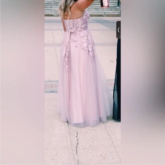 🌸 Pink Grad/Prom Dress – Excellent Condition!🌸 - Picture 7 of 8